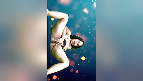 Indian desi girl plays with her cunt in the bedroom