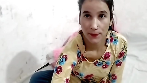 Bhabhi Ko Gandi Gandi Video Dikha Kar Stepsister Ke Samne Chod Diya