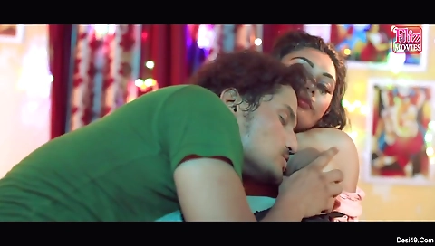 Bright-eyed brunette 5 is making the first video online