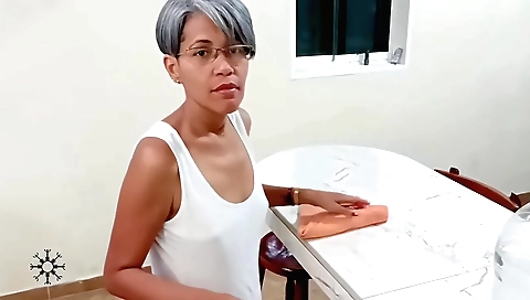 Amateur stepbrother fucks her tight hole in the bedroom