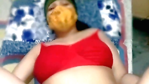 Brunette with a big ass fucks in POV in amateur video