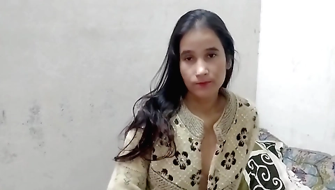 Indian solo girl with sexy clothes is masturbating
