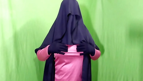 Indian solo girl is fucked in a hot and sexy amateur video