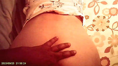 Indian guy enjoys blowjob from a hot lady from the first part