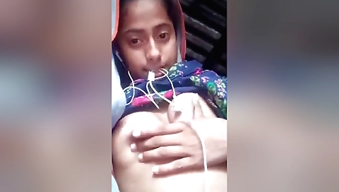 Amateur hairy indian girl shows her pussy and boobs on cam