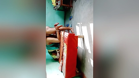 Indian couple has sex in the bedroom 1080p porn video