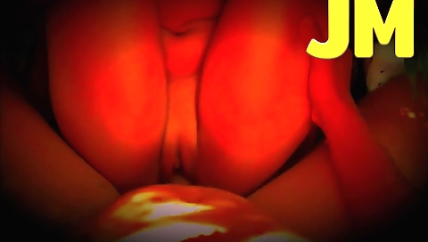 Indian teen video showing off small legs and cute bodies