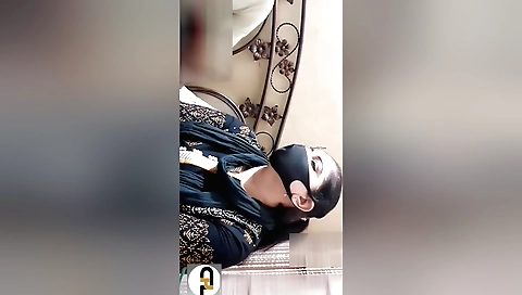 Amateur blonde gets fucked on webcam and sucks dick