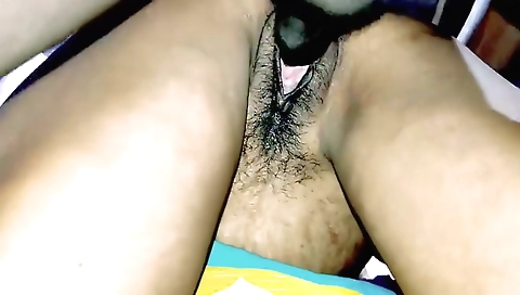 Amateur hairy bhabis showing their hairy holes on webcam