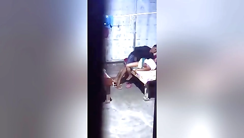 Hottie in a sexy outfit wants to get fucked on the webcams