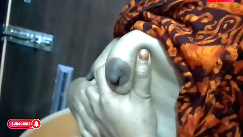 Indian amateur brunette pissing on a bed while fucked