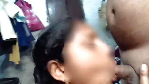 Indian stepmom fucked by her young stepson in homemade video