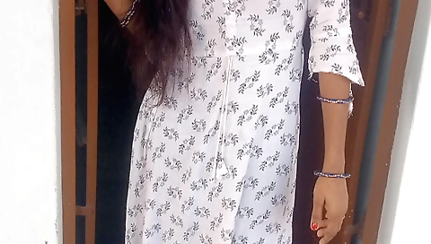 Amateur brunette with small boobs sucking cock and cock