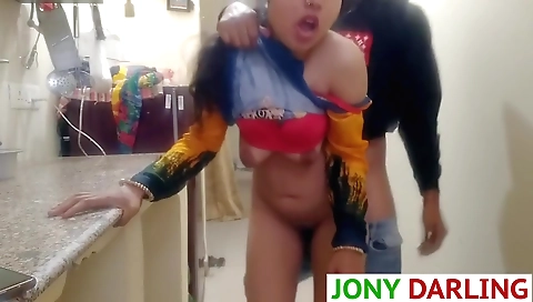 Indian woman with hairy pussy caught on the webcam