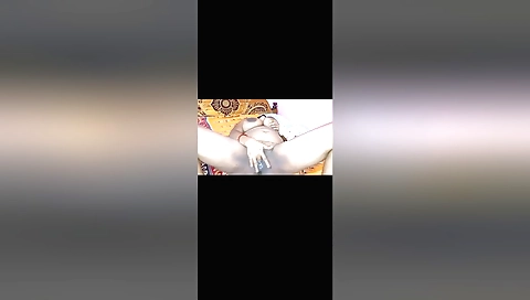 Indian girl fucks on the sofa and then gets her off