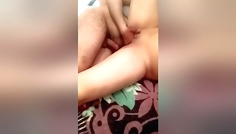 Sufya kayhwi fiya video of her making her first public amateur video