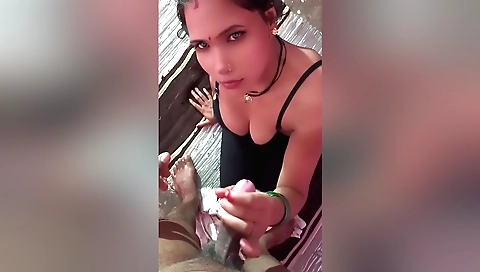 Amateur brunette with a sexy body gets her tight pussy licked