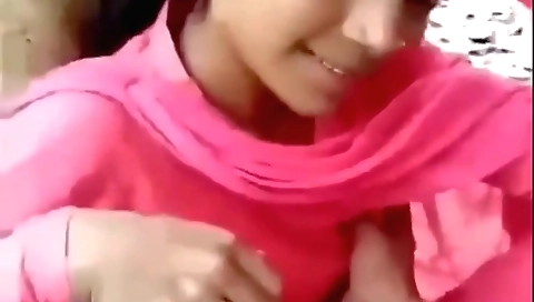 Amateur amateur redhead is fucking out in natural daylight