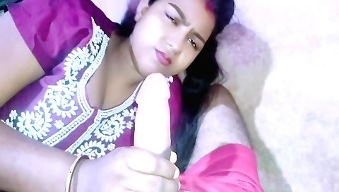 Indian stepsister gets her cunt pounded by her boyfriend