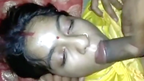 Indian teen in red and a white blouse makes a topless video