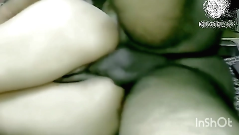 Hairy indian hottie is fucking in amateur sex video