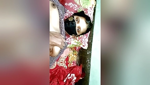 Sexy brunette masturbates and receives a good orgasm