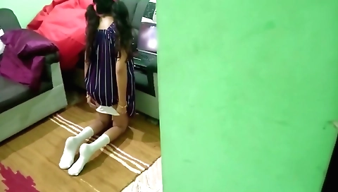 Brunette stepsister wants to please her stepbrother