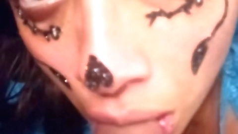 Indian girl gets her mouth fucked and her face covered