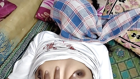 Hairy Indian teen wife's sexy sex with her hairy pussy