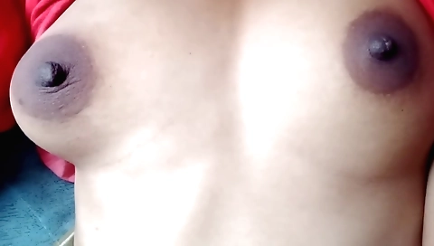 Indian beaut walks down the stairs to have fun with the boy