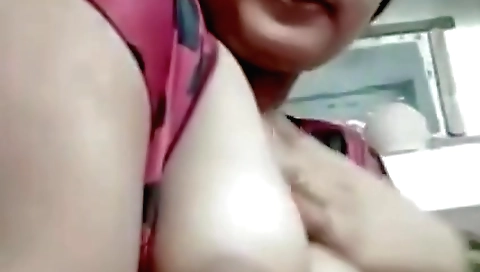 Indian chick in the camera video shows her sexy natural breasts
