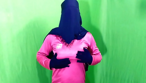 Indian amateur video showing a sexy woman with a sexy face