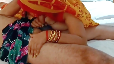 Busty bhabhi gets her natural tits creampied on the webcam