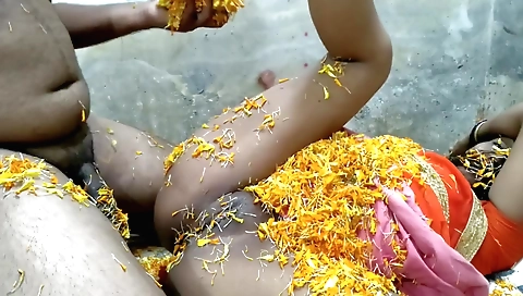 Honey Moon And Mumbai Ashu In Desi Bhabhi Enjoy In Our Step Brother