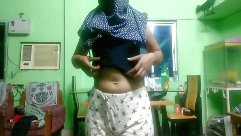 Indian amateur video with hairy pussy and big pussy