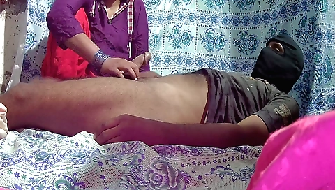 Amateur handjob with a white girl with a white head