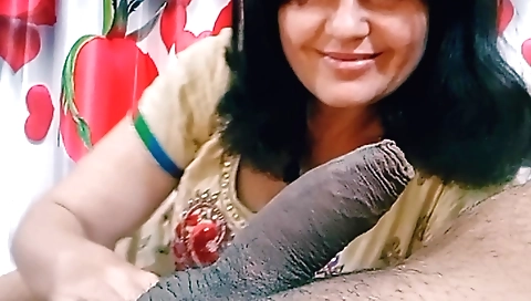 Mature brunette riding a cock and getting her pussy pounded