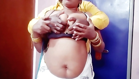 Indian tanned whore in the kitchen getting fingered