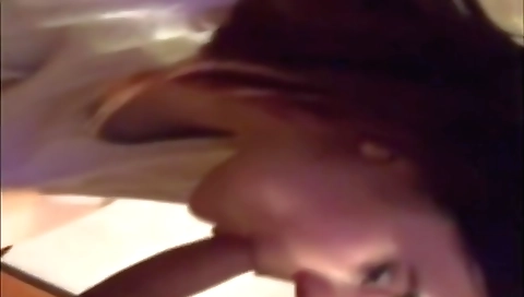 Indian brunette makes herself a great homemade clip